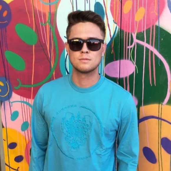 Meet your Posher, Alexander - Picture 1 of 1